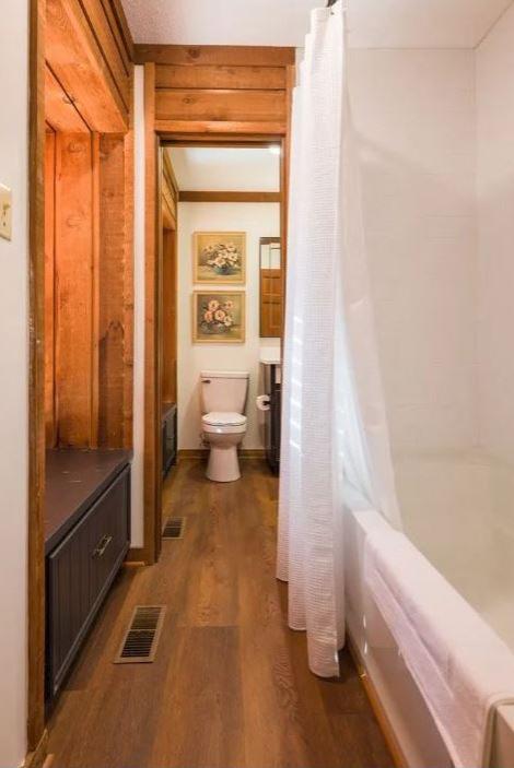 Foto del edificio - 5058 Hammock Trail