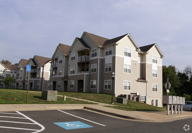 Foto del edificio - Maple Avenue Apartments