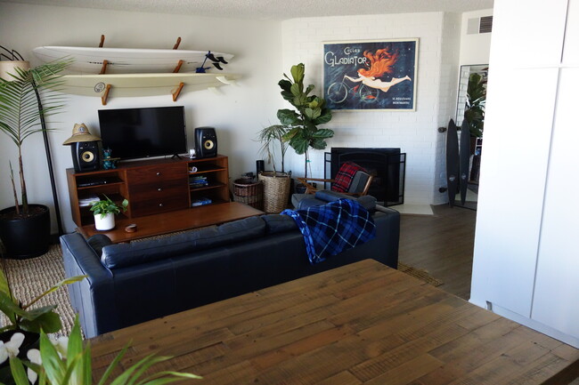 110 Hermosa Ave