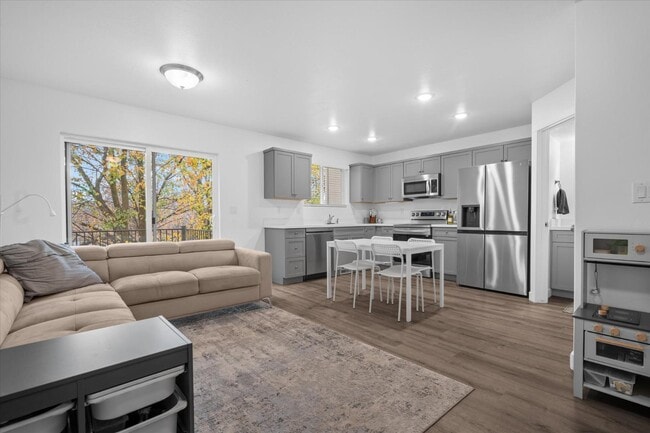 Foto del edificio - 645 S Plum Creek Ln E