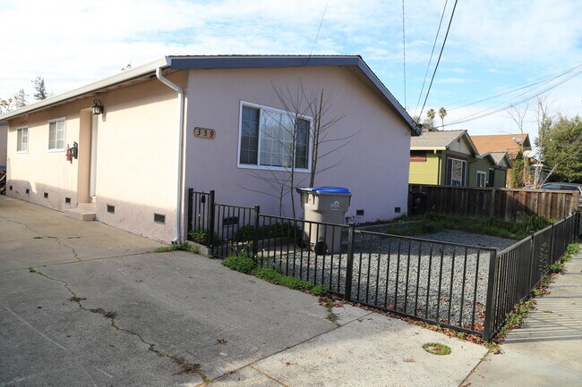 Foto del edificio - 359 N 16th St