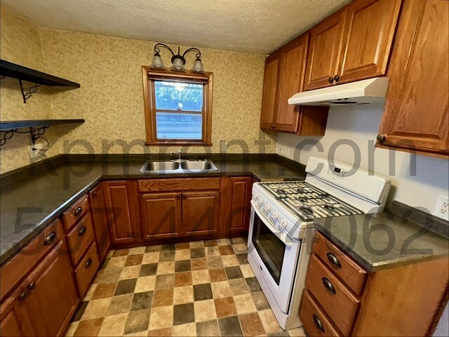 Building Photo - 502 Chestnut St