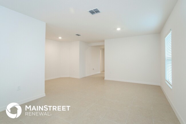 Building Photo - 1701 Gopher Tree St