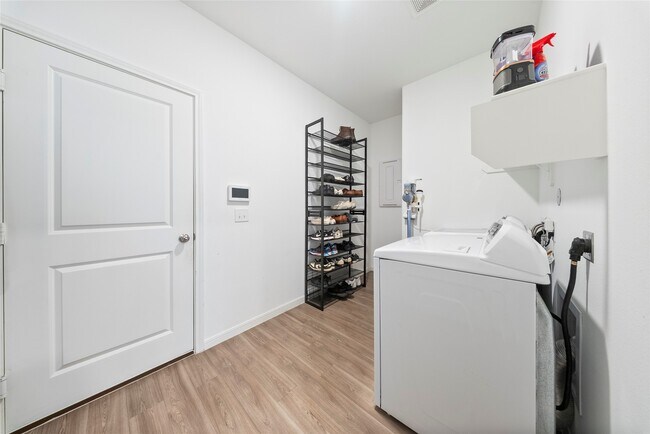 Foto del edificio - 21126 Coral Blossom Ln