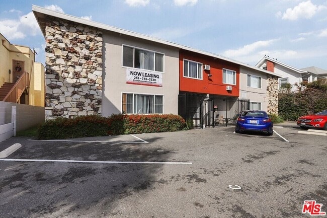 Building Photo - 1211 W 28th St