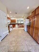 Building Photo - 21184 E Frontier Rd