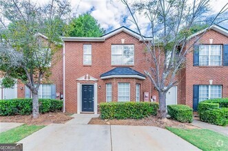 Building Photo - 3145 Kingswood Glen