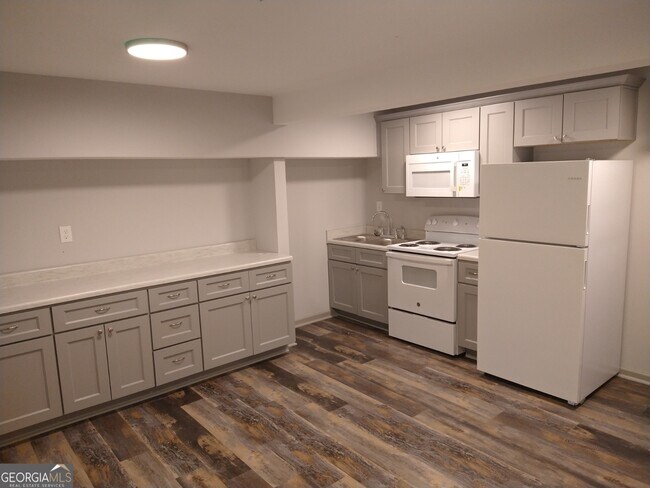 Foto del edificio - 3435 Stone Rd SW
