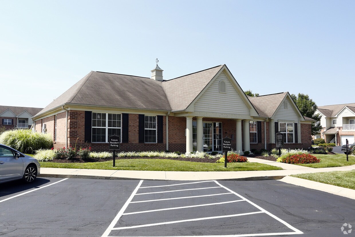 Saratoga Crossing Apartments Plainfield, IN