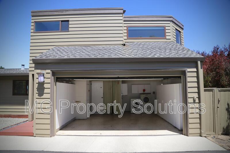 Photo - 974 Vernal Avenue
