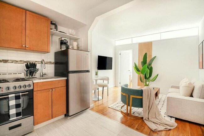Foto del edificio - 444 W 48th St