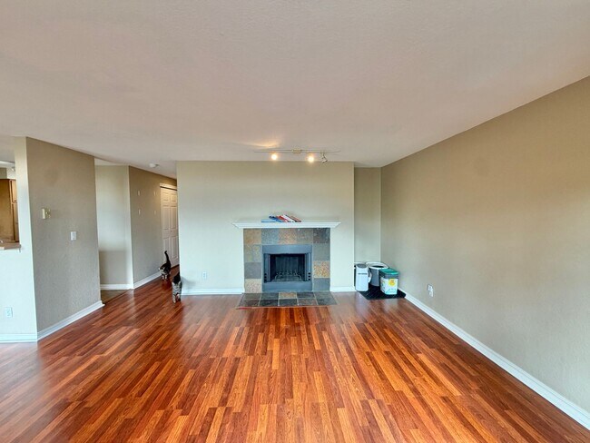 Building Photo - 1710 W Sunn Fjord Ln