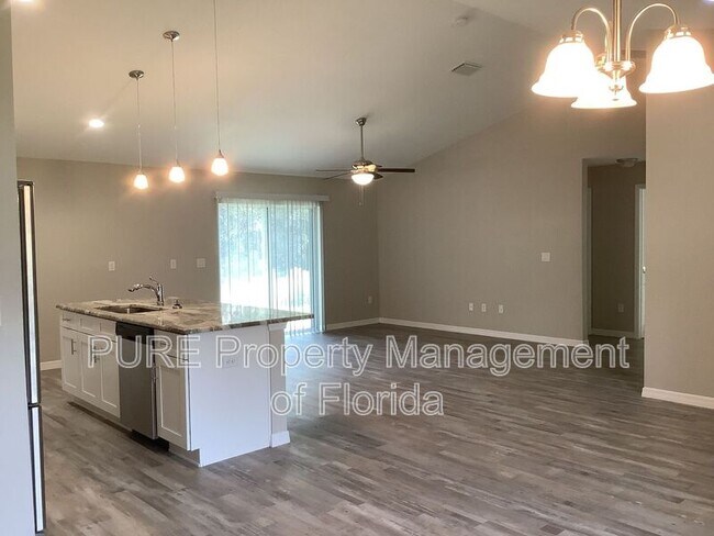 Foto del edificio - 3 Redwood Run Ln