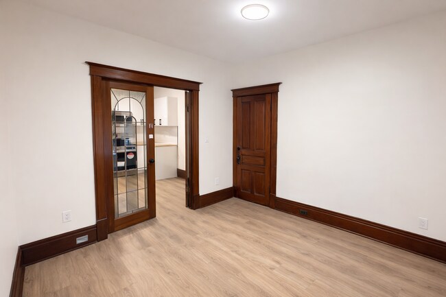 Photo du bâtiment - 7 Centre St