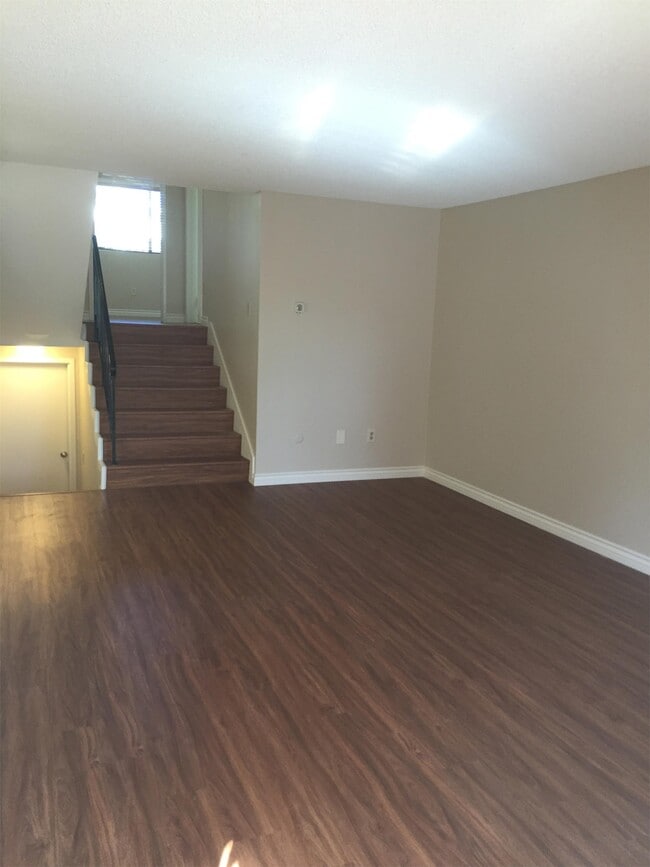 Building Photo - 1631 Avenida Selva