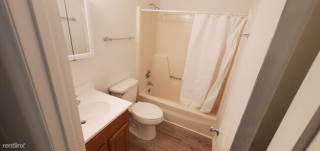 Building Photo - 1 br, 1 bath  - 3214 Starlight Dr Apt H