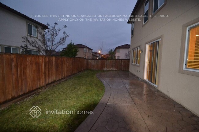 Building Photo - 5289 Moonlit Bay Way