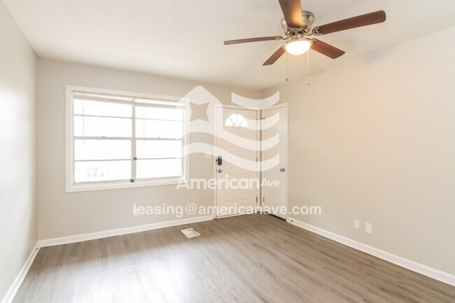 Foto del edificio - 4718 Marino St