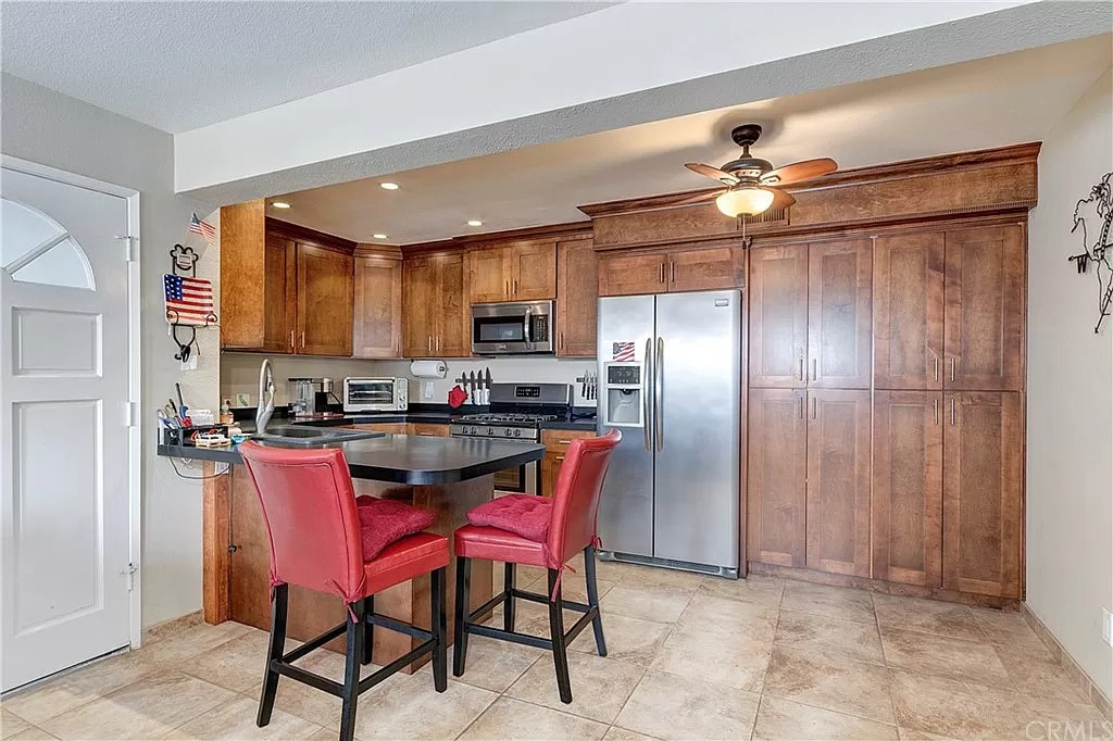 New Kitchen with Stainless Appliances - 34264 Camino Capistrano