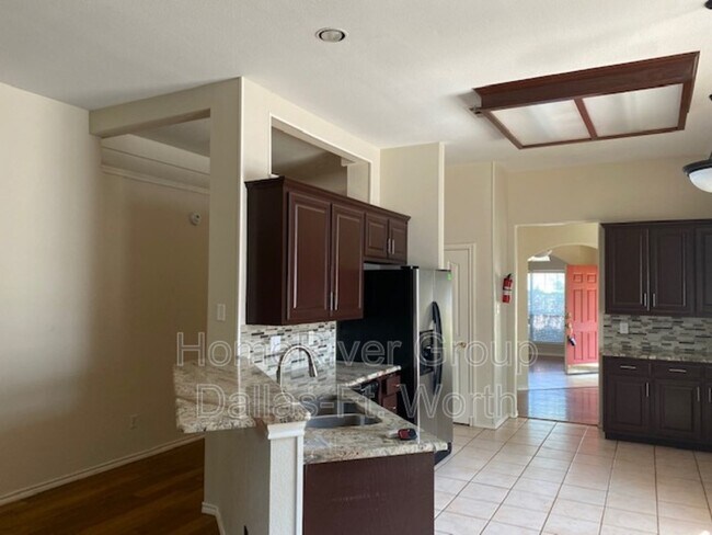 Foto del edificio - 3657 Blue Spruce Dr