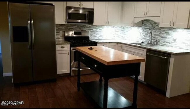 Foto del edificio - 207 Dogwood St