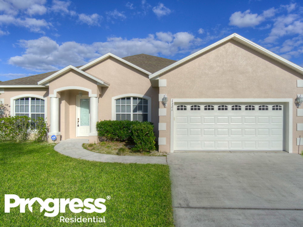 Primary Photo - 1321 Creekview Ct
