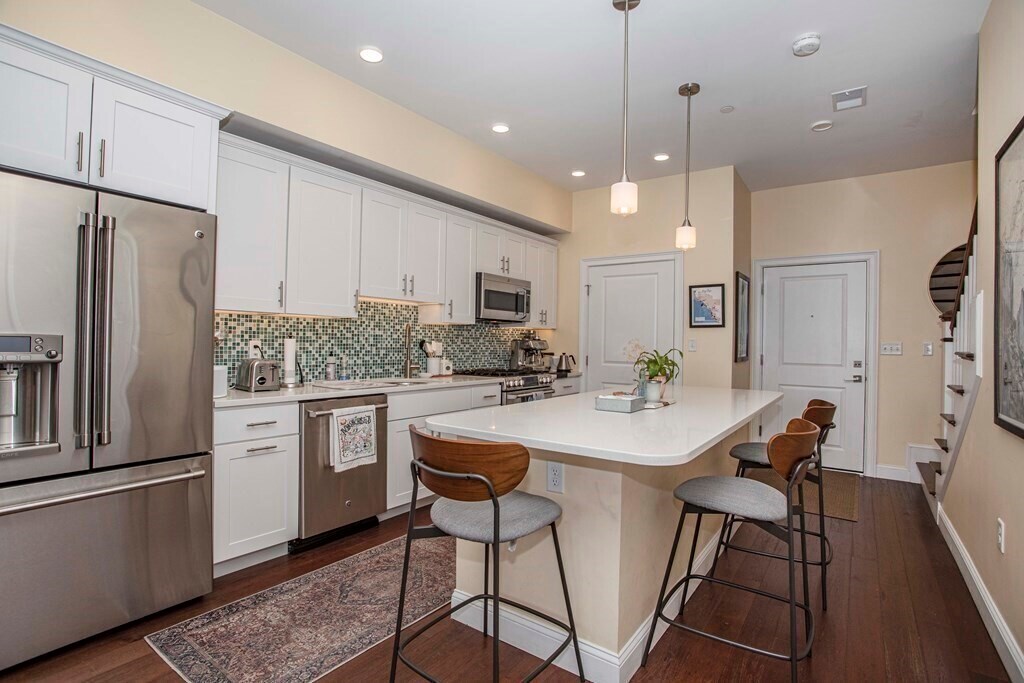 Foto principal - 171 W Broadway