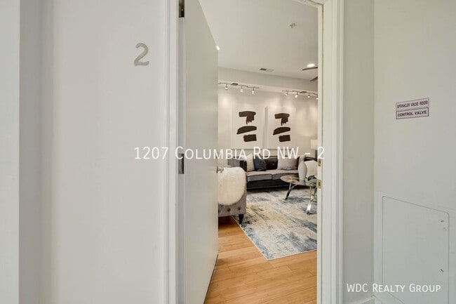 Foto del edificio - 1207 Columbia Rd NW