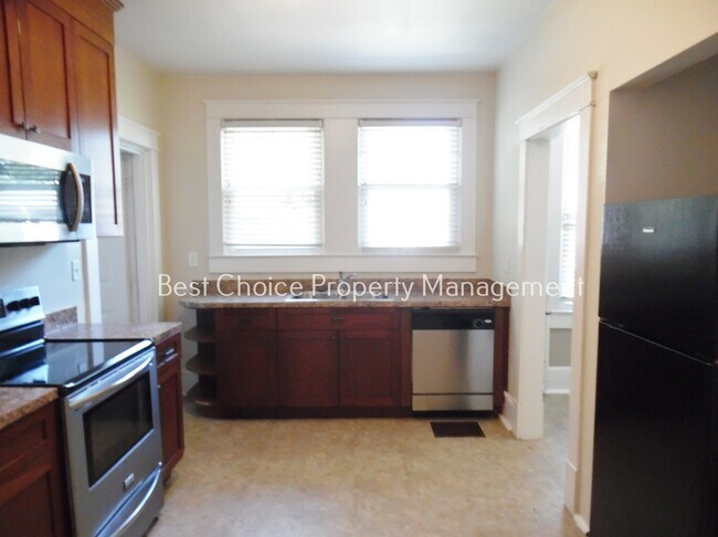 Foto del edificio - 517 Creswell Ave