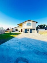Building Photo - 6407 Los Altos Dr