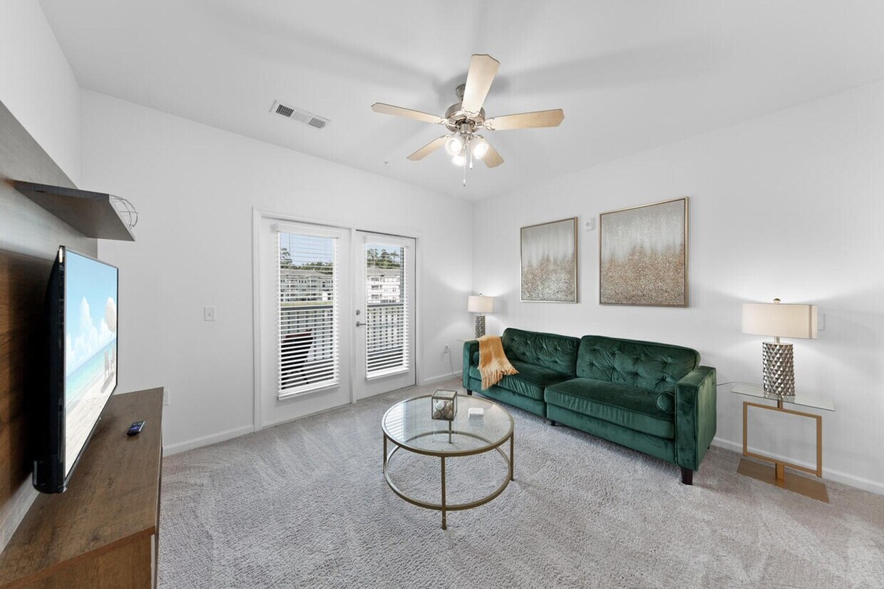 Foto principal - 4915 Collins Rd