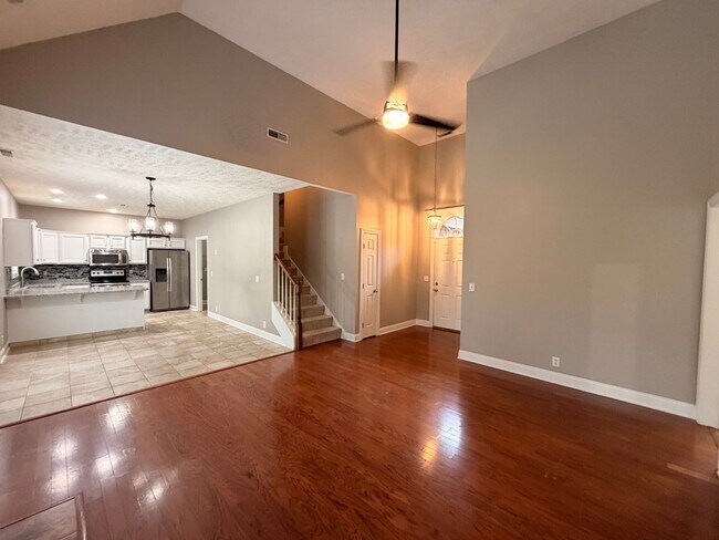 Building Photo - Spacious 3 BR 2 Bath + Bonus in Cul de Sac in Murfreesboro!