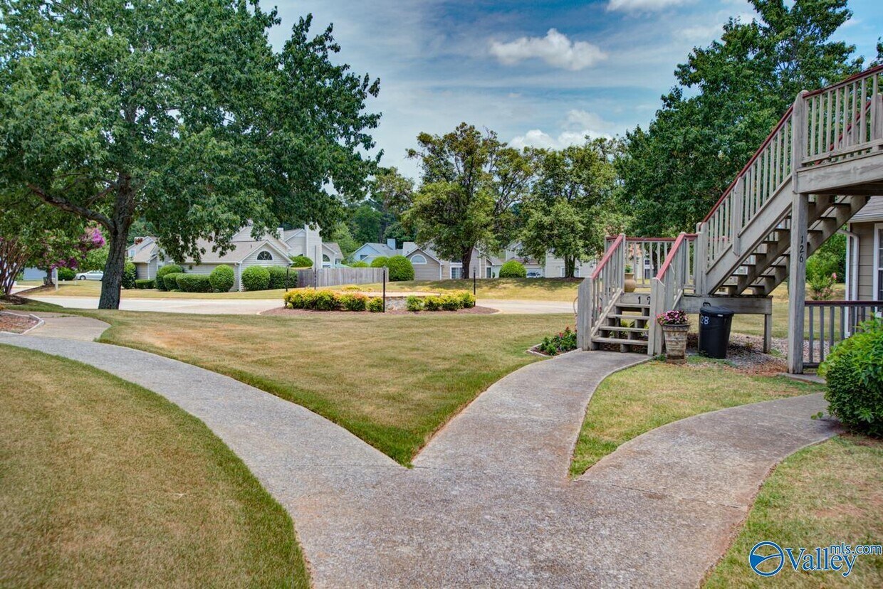 126 Waters Edge Ln Unit 5, Madison, AL 35758 Condo for Rent in