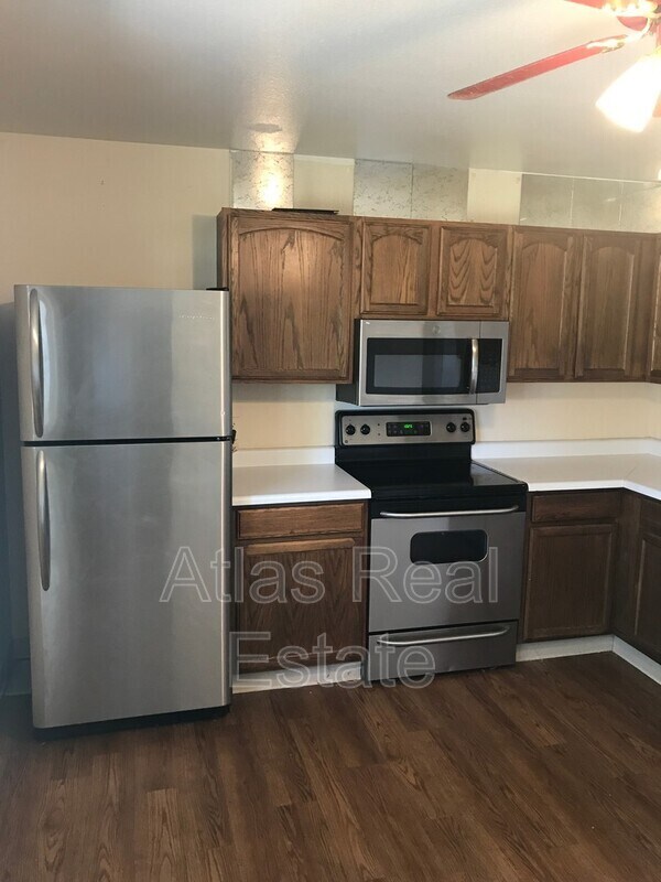 Building Photo - 14833 Elmendorf Pl