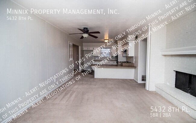 Foto del edificio - 5432 8th Place