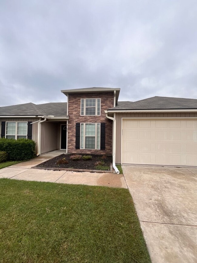 Building Photo - 5195 Calvary Cir