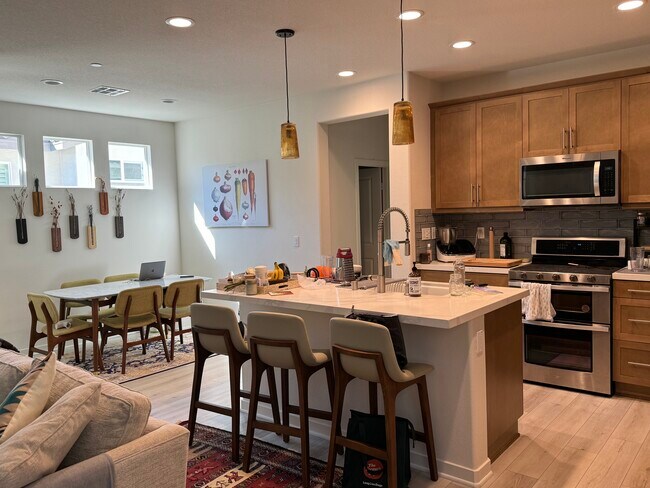 Foto del edificio - 11055 Renewal Dr