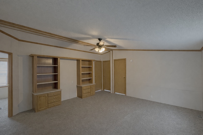 Building Photo - 307 Basket Branch