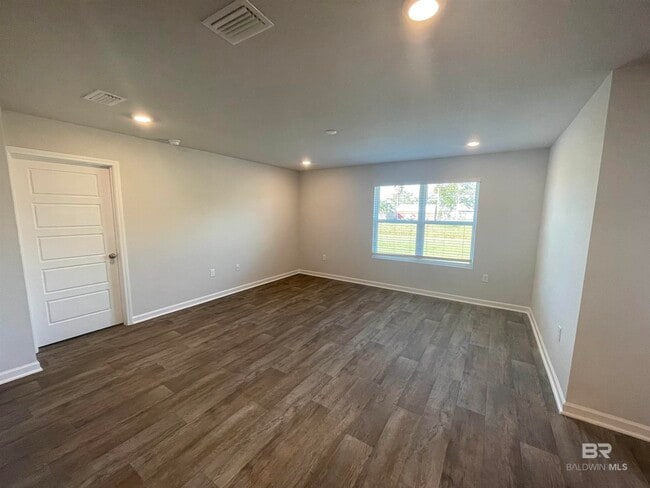 Foto del edificio - 14945 Forsythia Lp