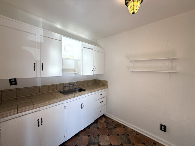 Foto del edificio - 432 W 17th St