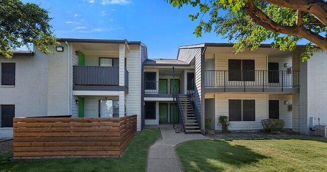 Foto del edificio - Birch Apartment Homes