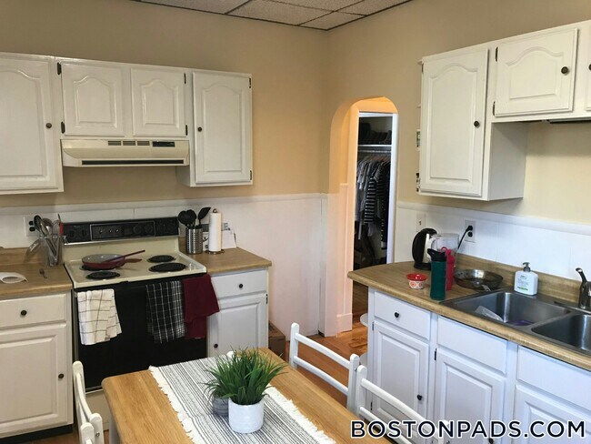 Building Photo - 27-29 Cameron Ave.