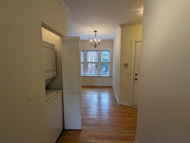 Foto del edificio - 3244 N Clifton Ave