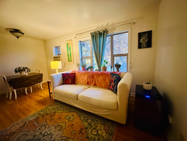 Building Photo - 352 S 1st Ave