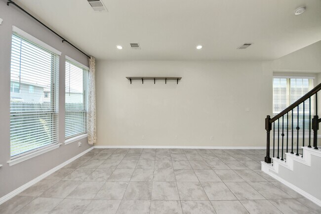 Building Photo - 1715 Ryon Falls Dr