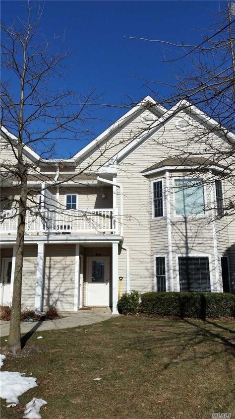 Primary Photo - 204 Dolphin Ln