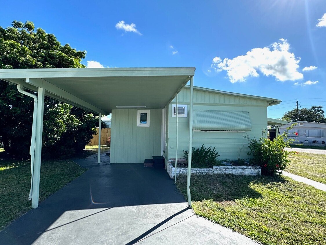 Foto principal - 515 49th Avenue Terrace West