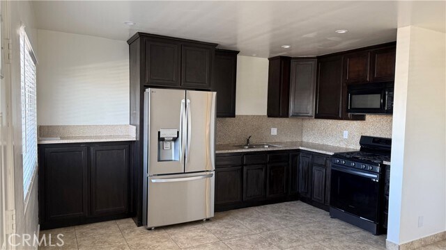 Foto del edificio - 26297 E Baseline St