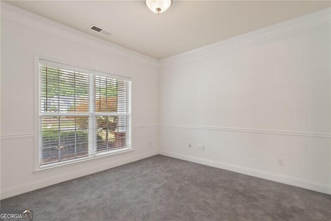 Building Photo - 365 Roland Manor Dr