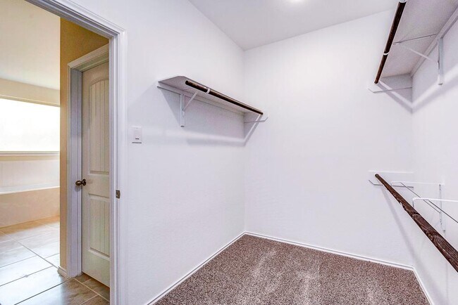 Foto del edificio - 24314 N Newcastle Bay Trail